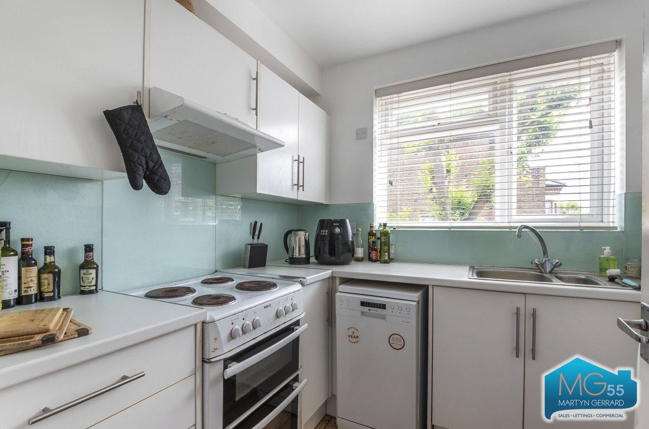 1 bedroom Apartment to rent - Martyn Gerrard