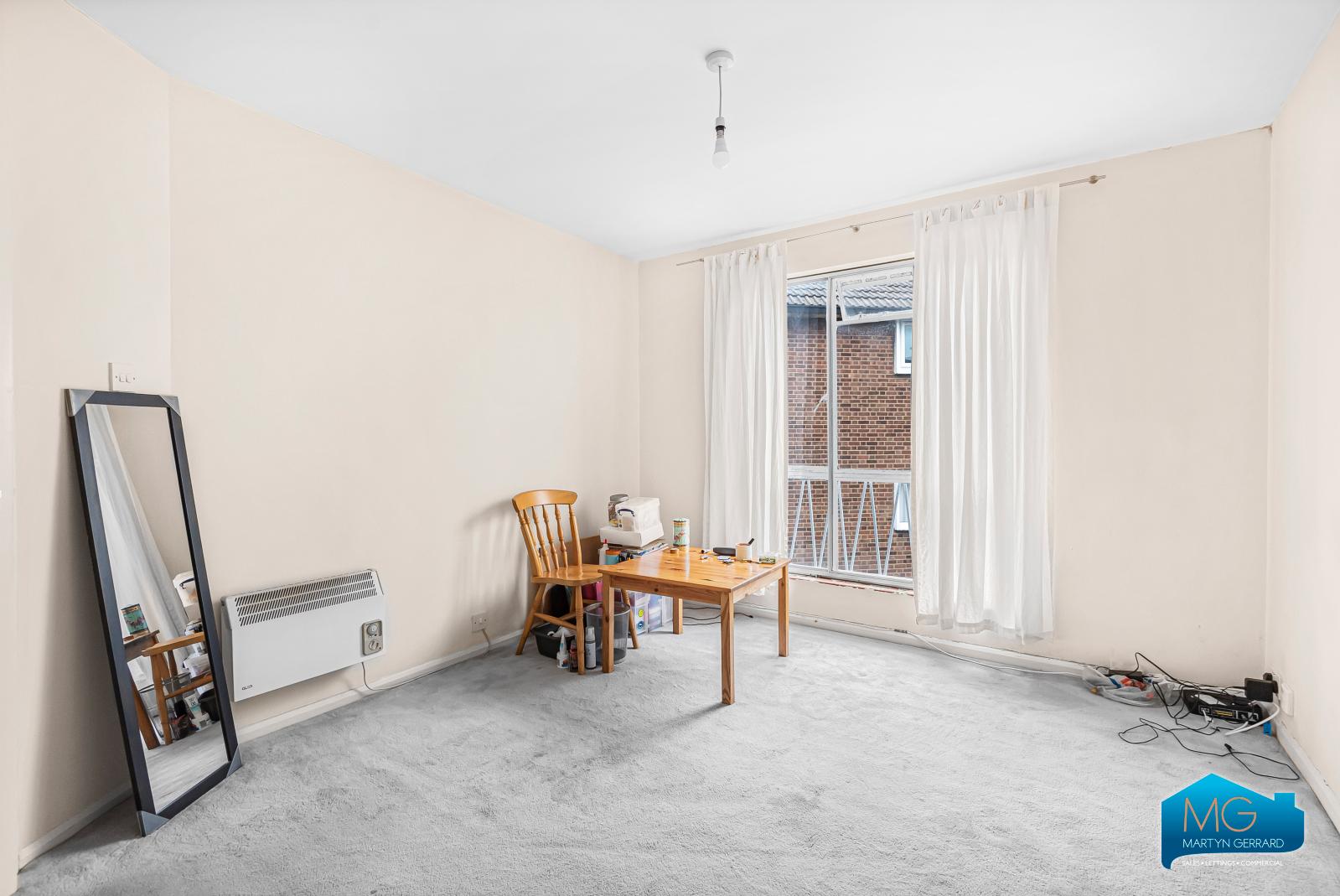 Apartment to rent - Martyn Gerrard