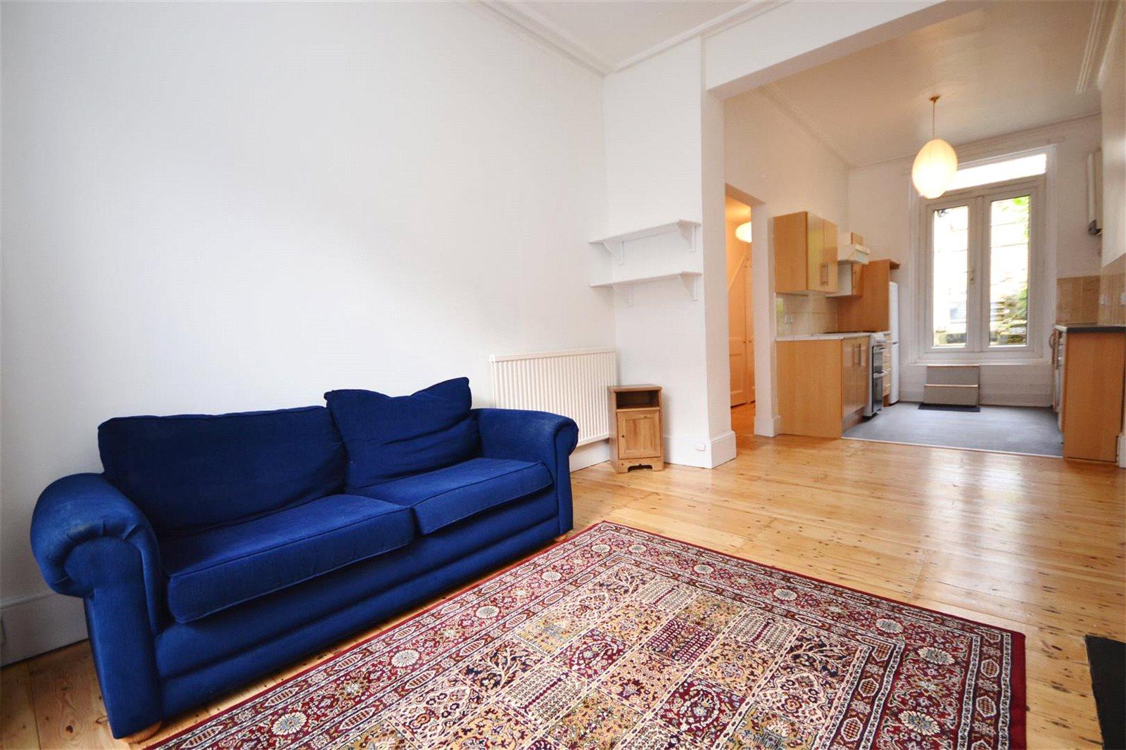 1 bedroom Ground Floor Flat to rent - Martyn Gerrard