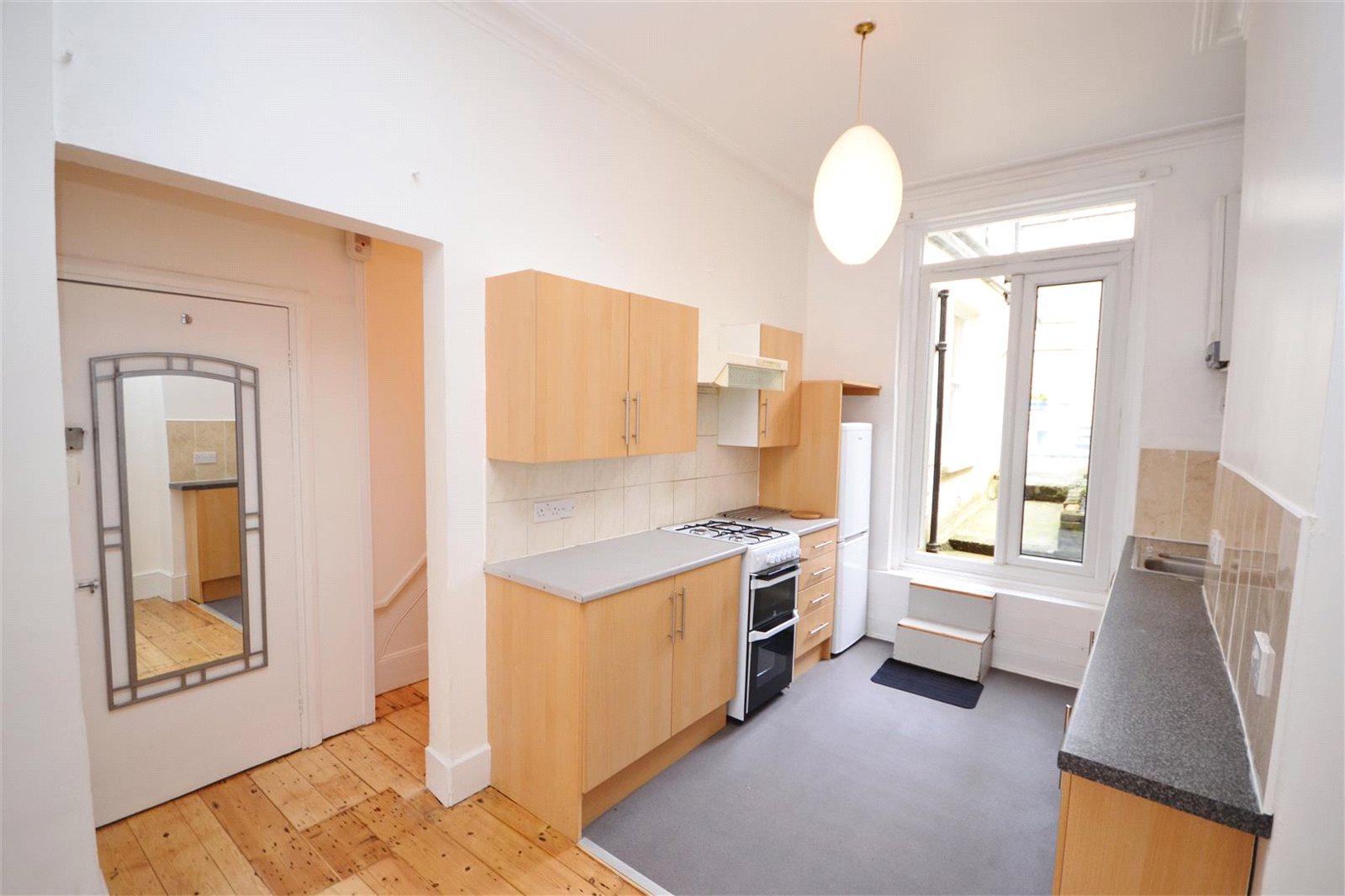 1 bedroom Ground Floor Flat to rent - Martyn Gerrard