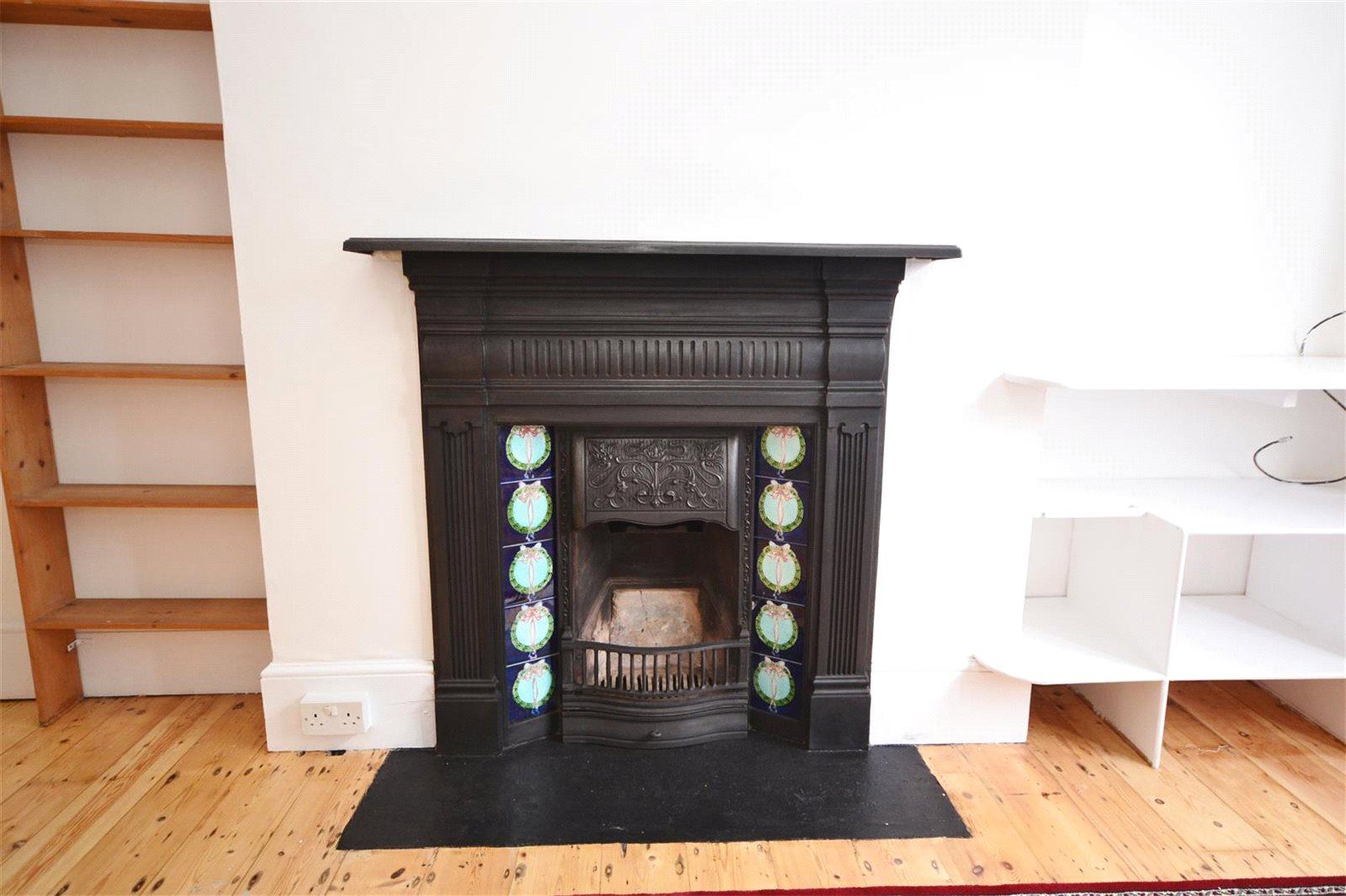 1 bedroom Ground Floor Flat to rent - Martyn Gerrard