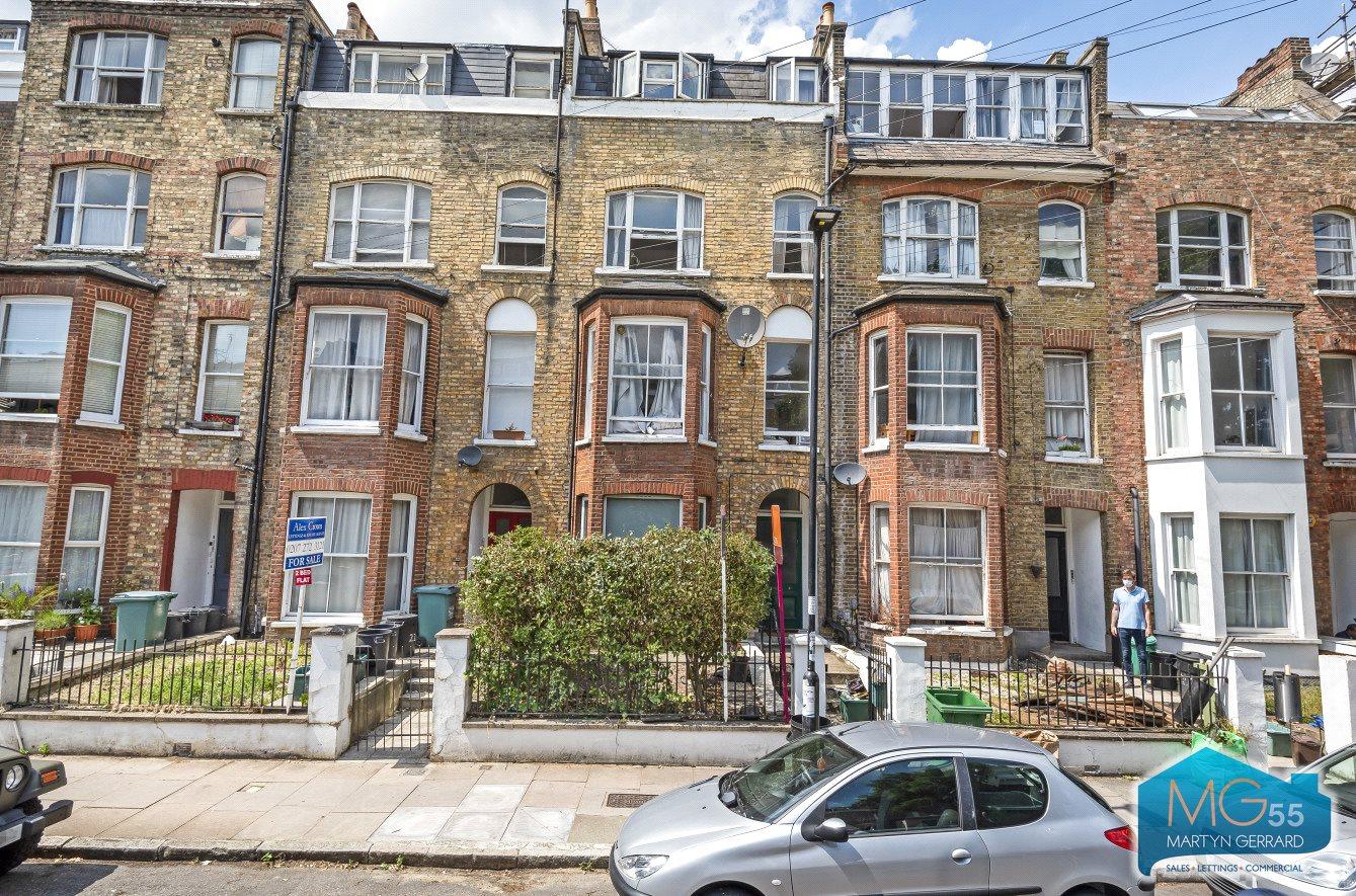 2 bedroom Apartment to rent - Martyn Gerrard