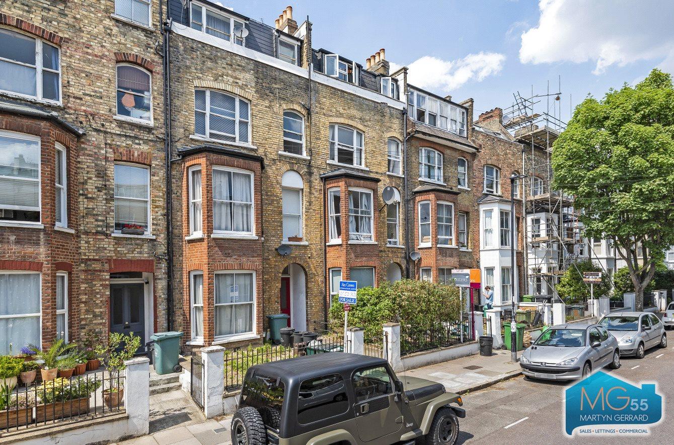 2 bedroom Apartment to rent - Martyn Gerrard