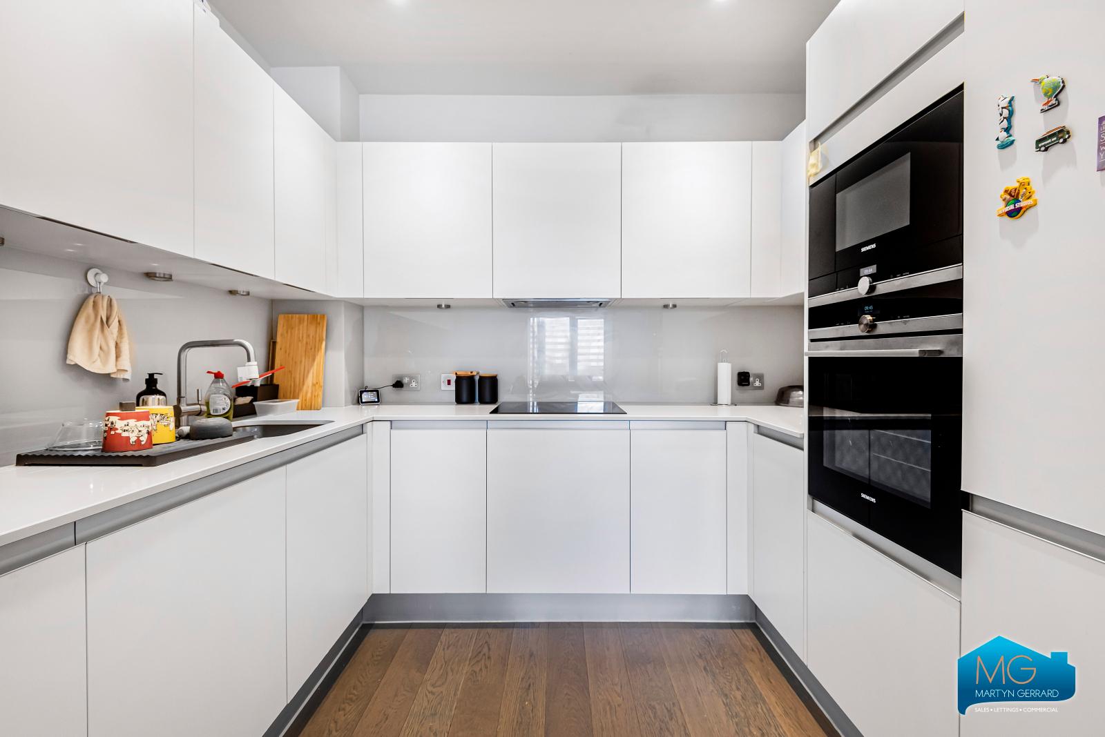 1 bedroom Apartment to rent - Martyn Gerrard