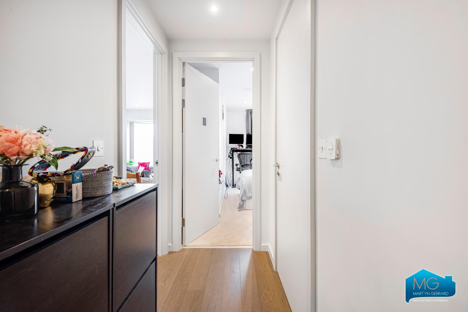 1 bedroom Apartment to rent - Martyn Gerrard
