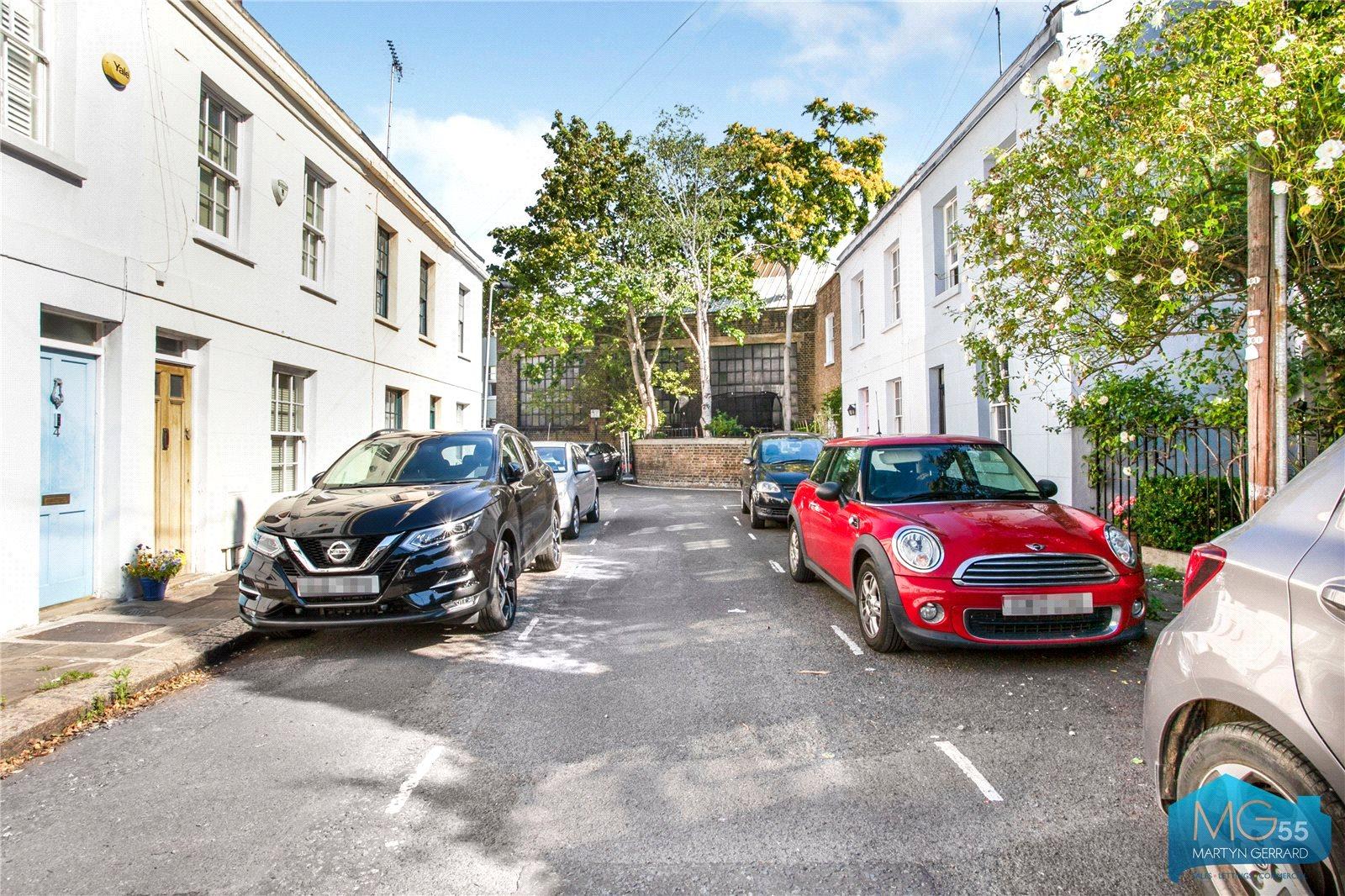 2 bedroom Semi-Detached House to rent - Martyn Gerrard
