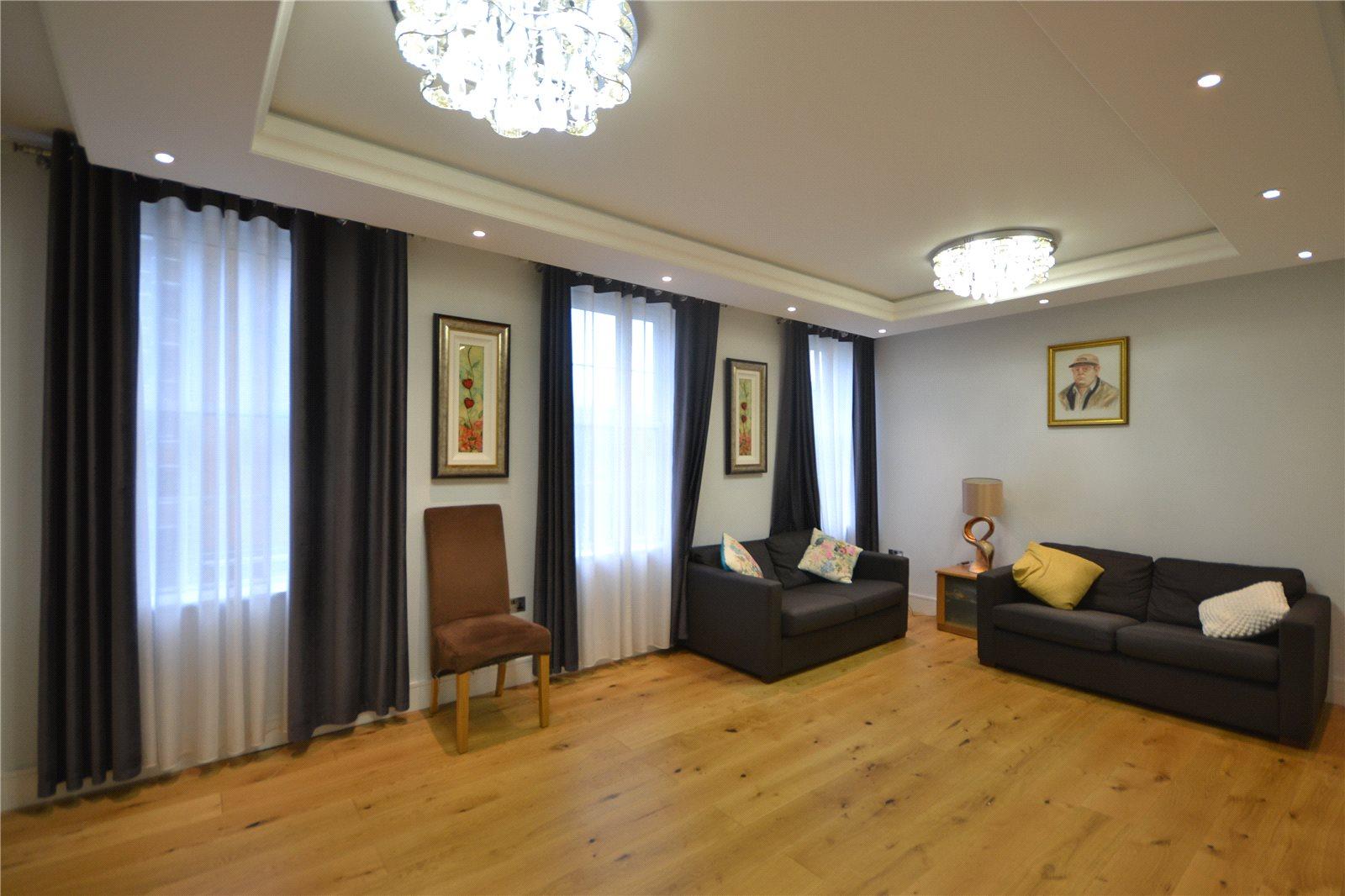 2 bedroom Apartment to rent - Martyn Gerrard