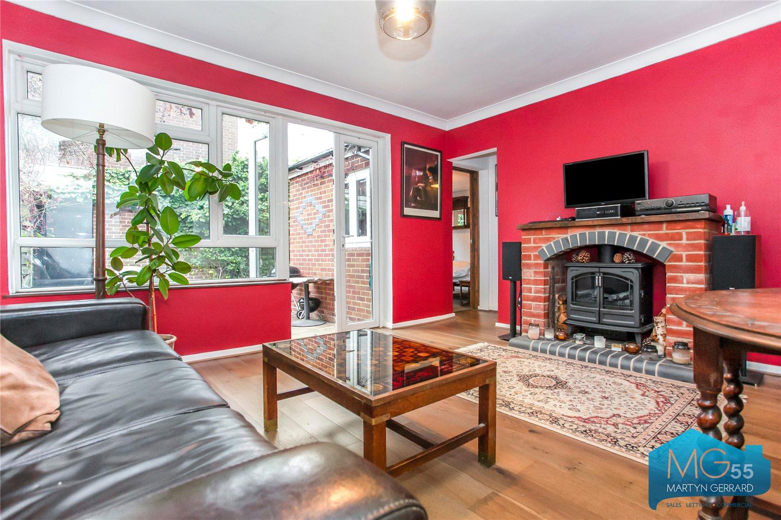 2 bedroom End of Terrace House for sale - Martyn Gerrard