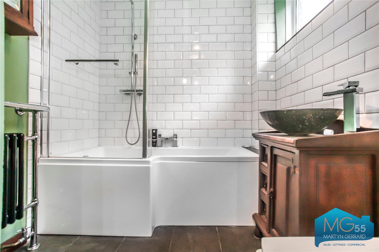 2 bedroom End of Terrace House for sale - Martyn Gerrard