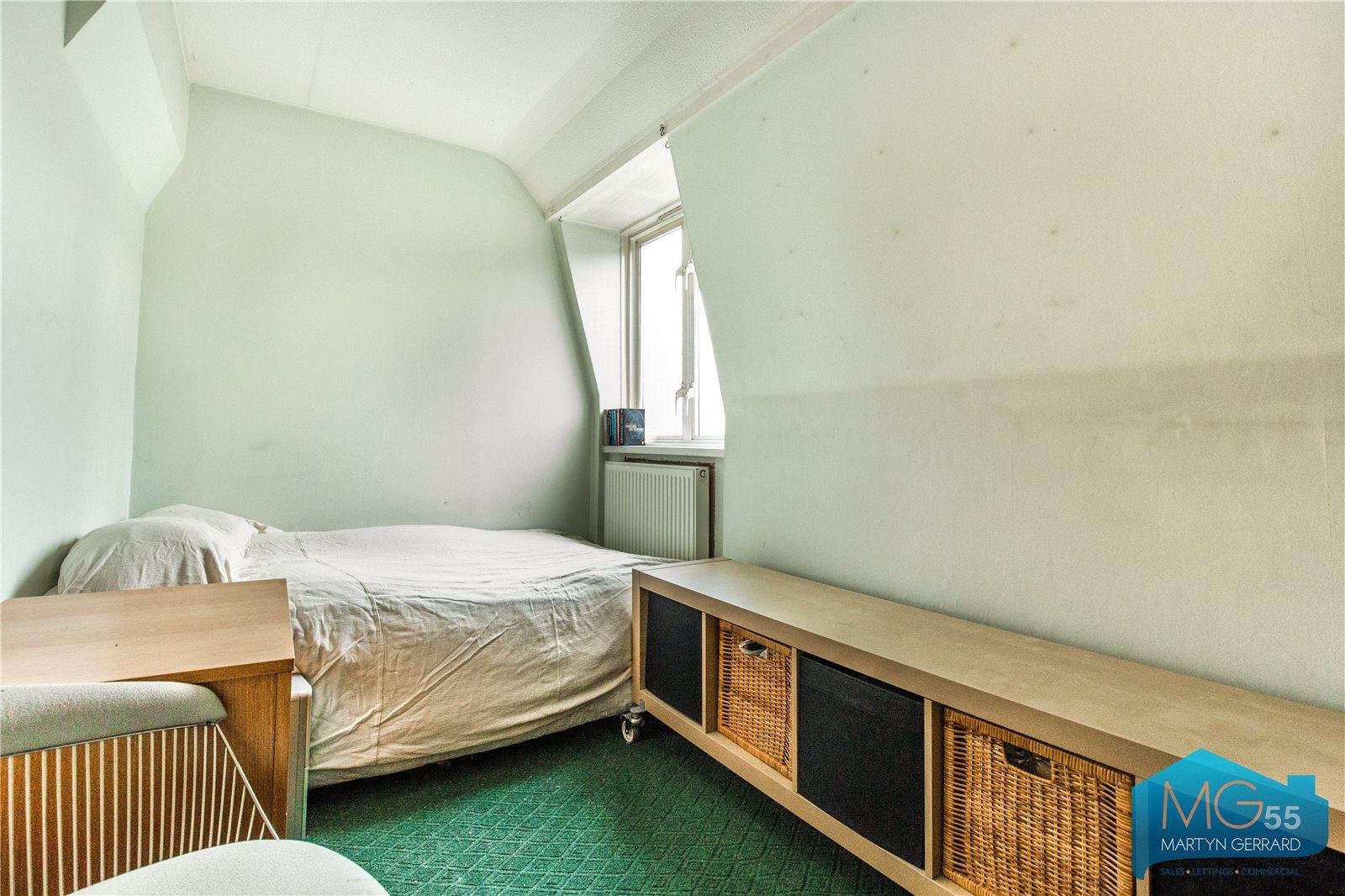 3 bedroom Apartment for sale - Martyn Gerrard
