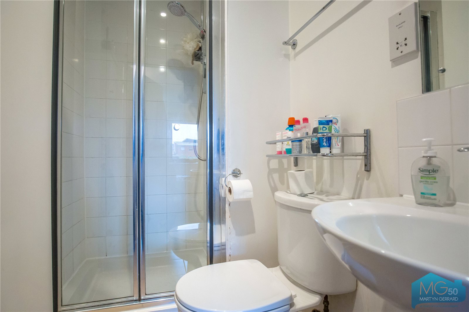 2 bedroom Apartment for sale - Martyn Gerrard