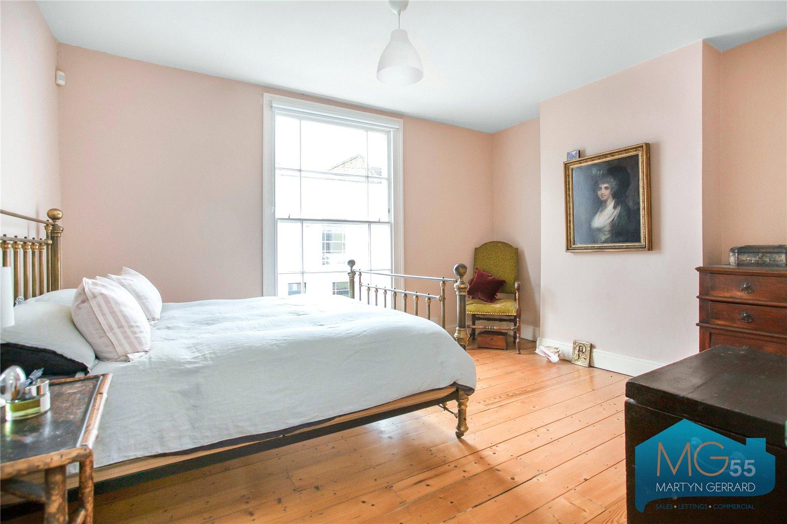 2 bedroom House for sale - Martyn Gerrard