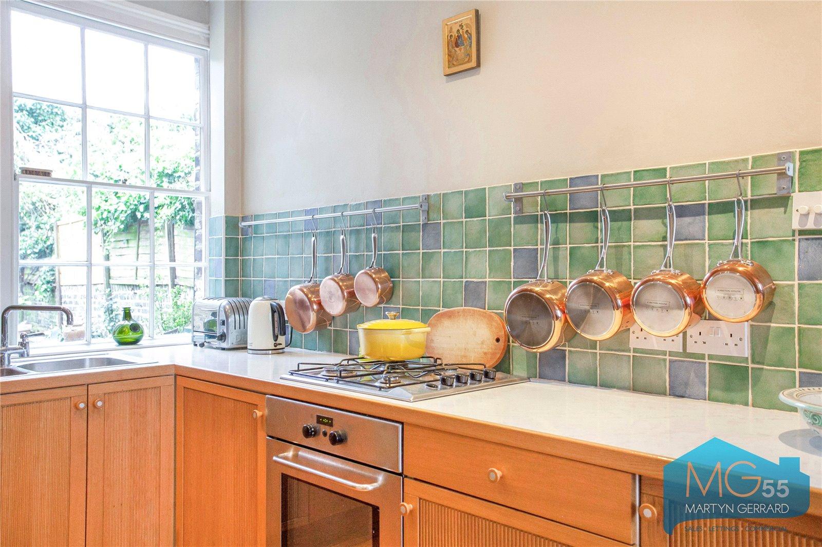 2 bedroom House for sale - Martyn Gerrard