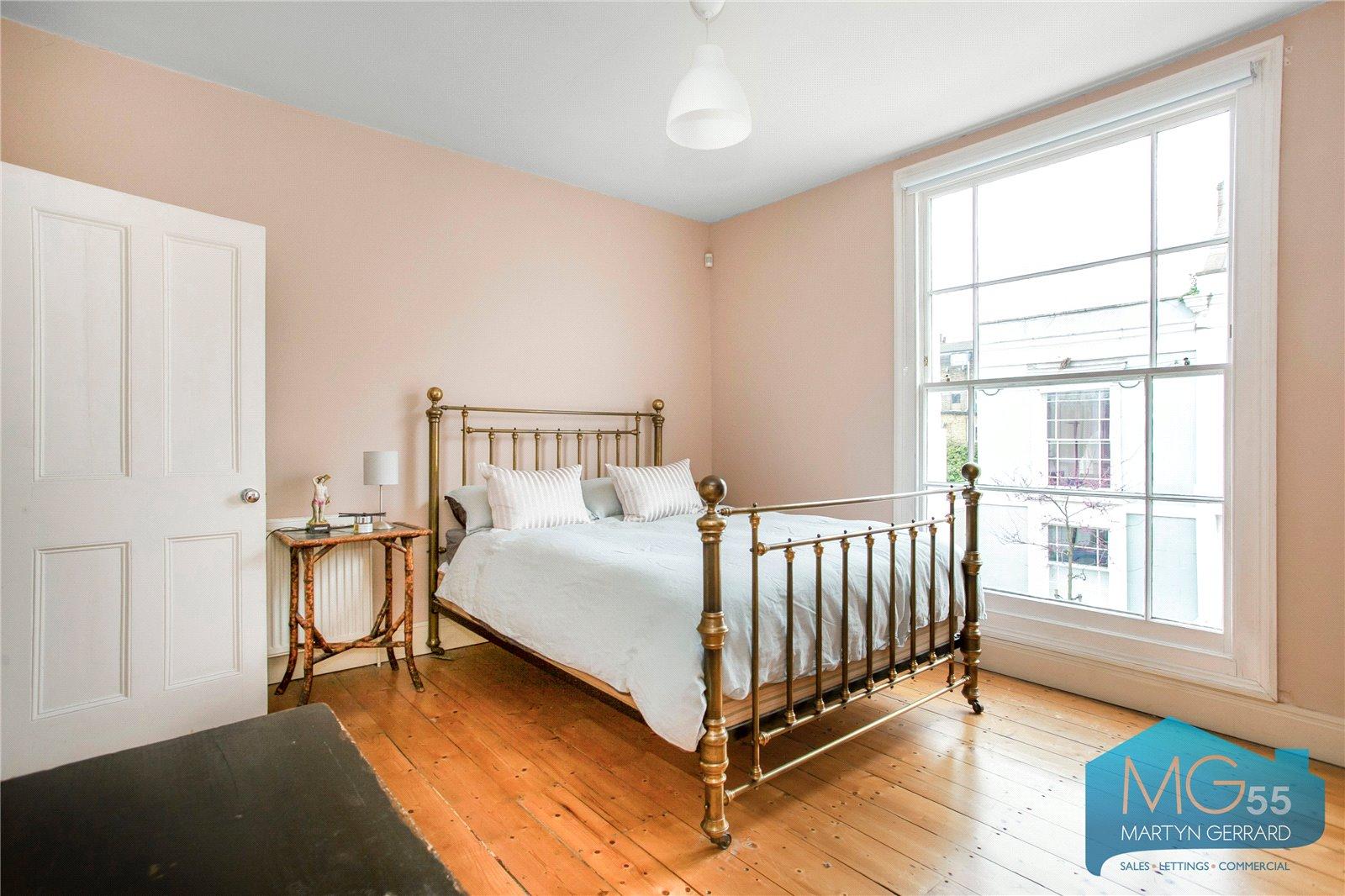 2 bedroom House for sale - Martyn Gerrard