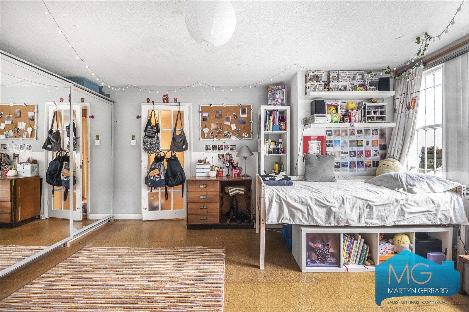 2 bedroom Ground Floor Flat for sale - Martyn Gerrard