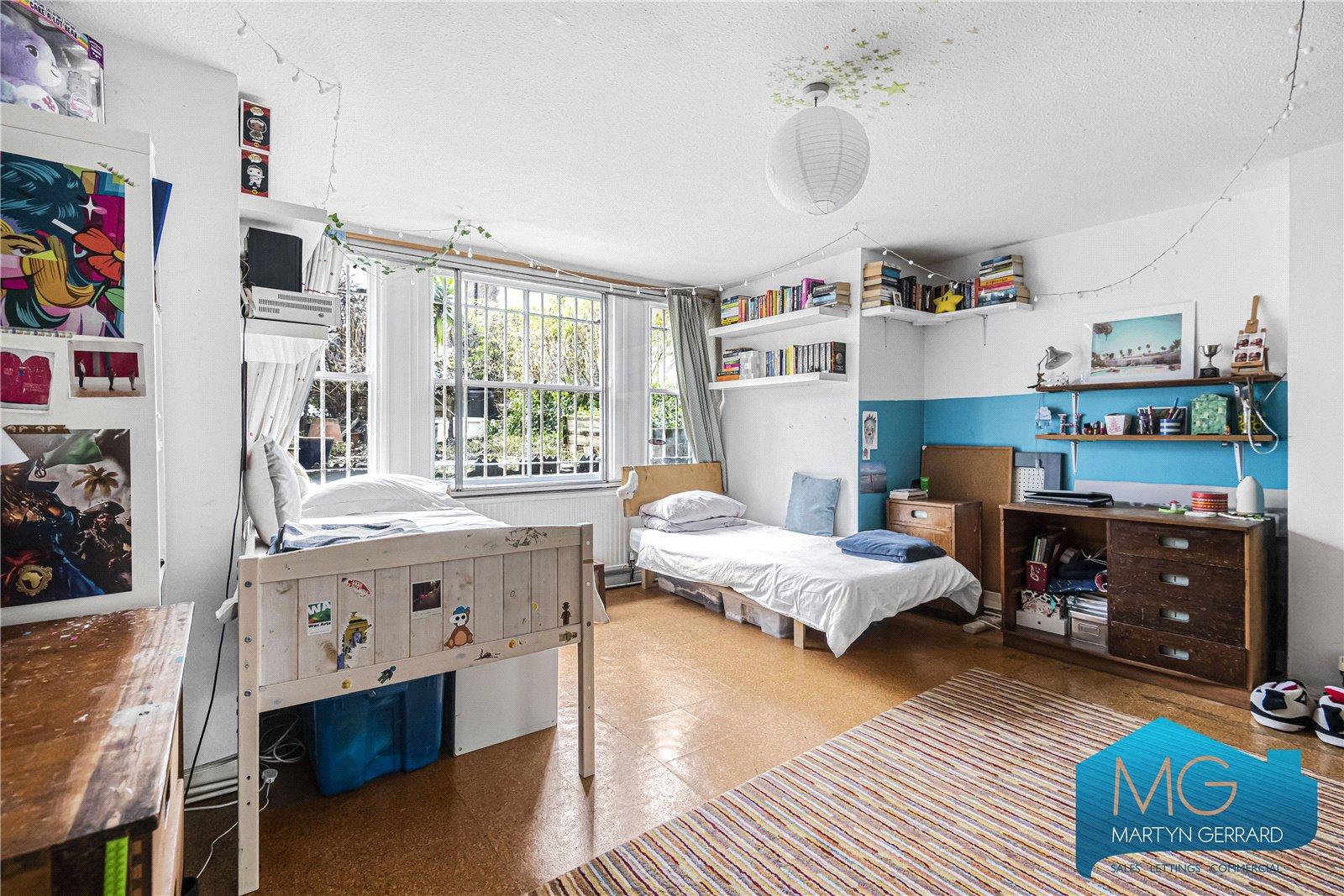 2 bedroom Ground Floor Flat for sale - Martyn Gerrard