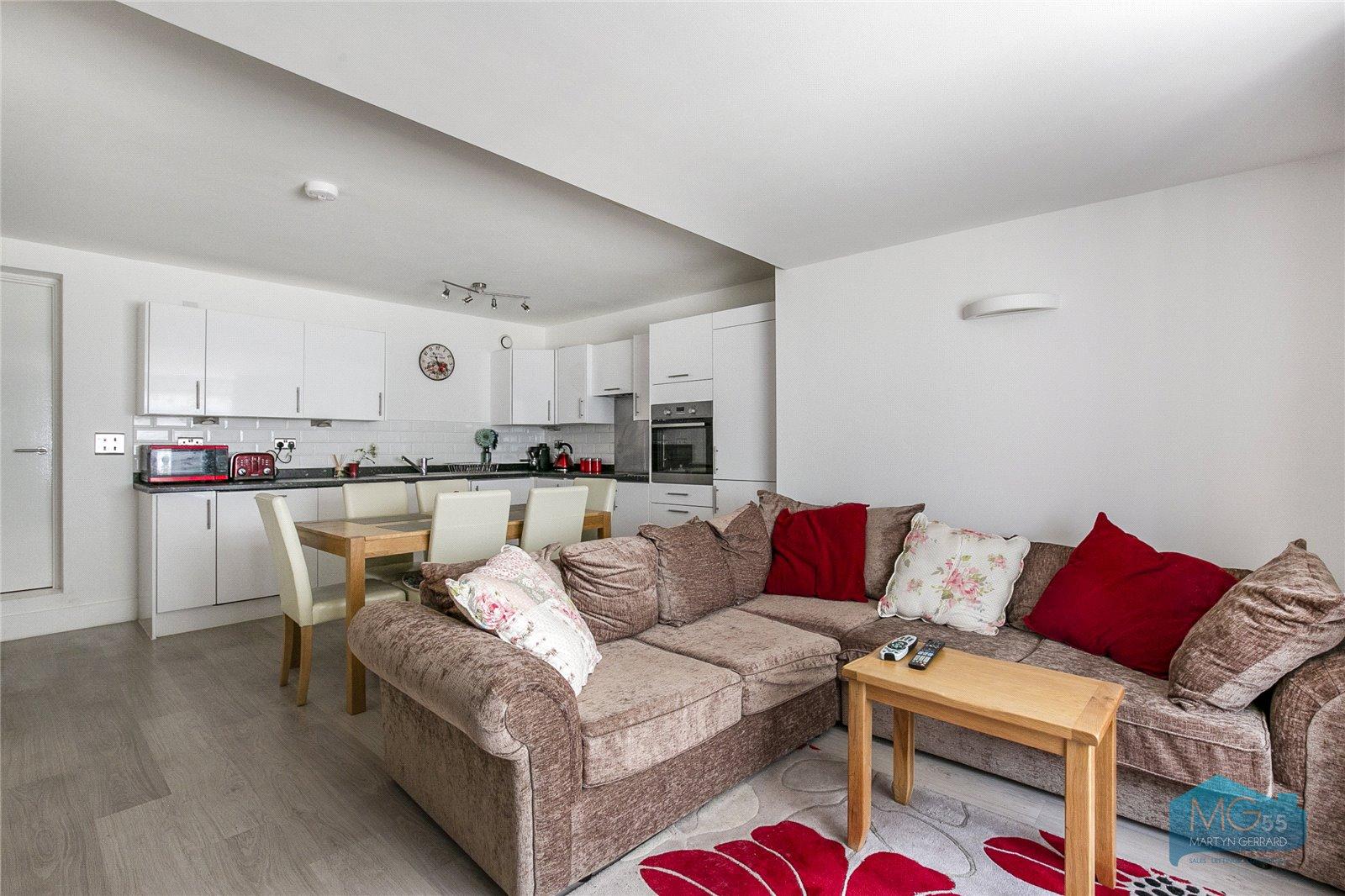 1 bedroom Ground Floor Flat to rent - Martyn Gerrard