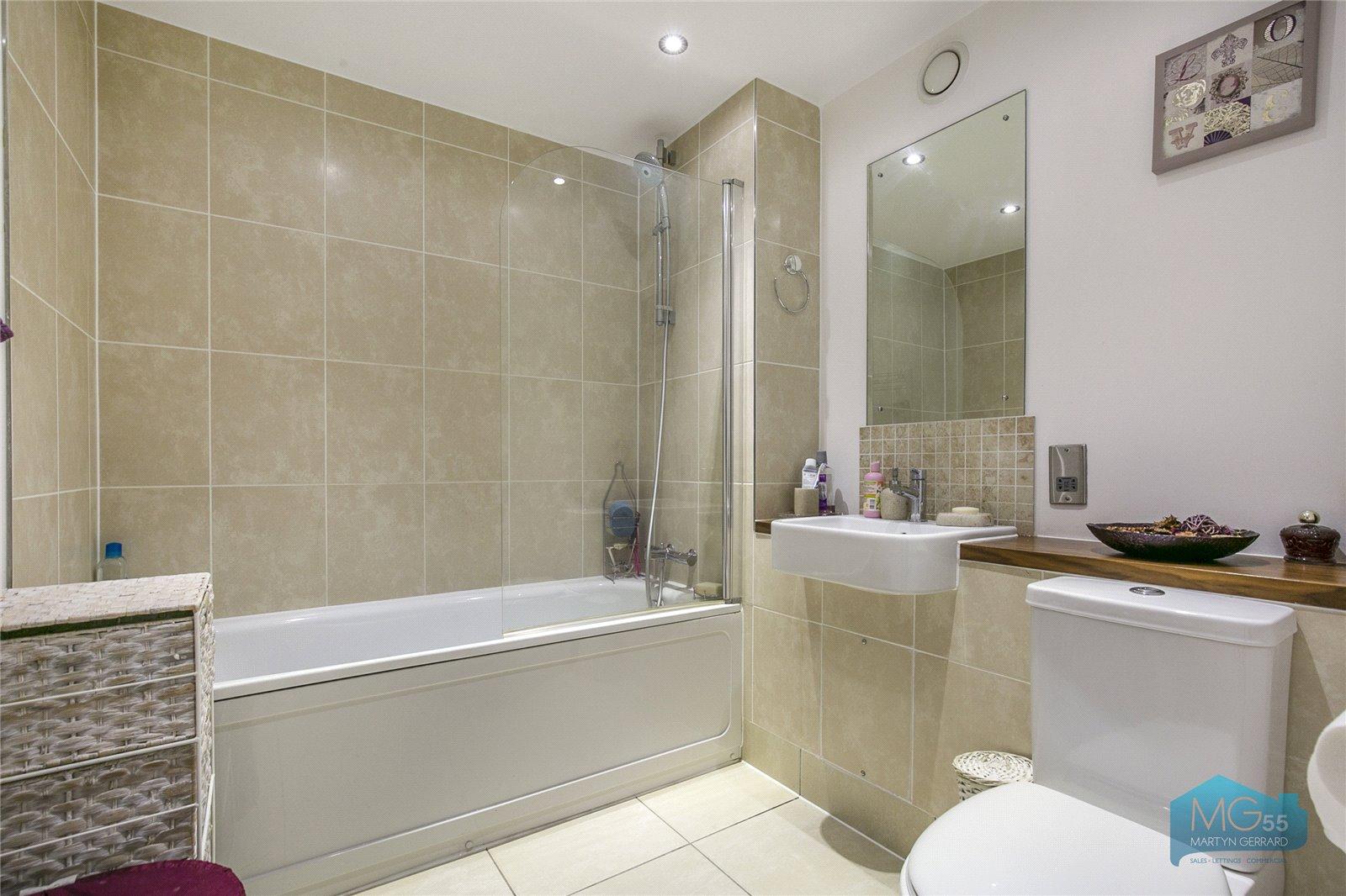 1 bedroom Ground Floor Flat to rent - Martyn Gerrard