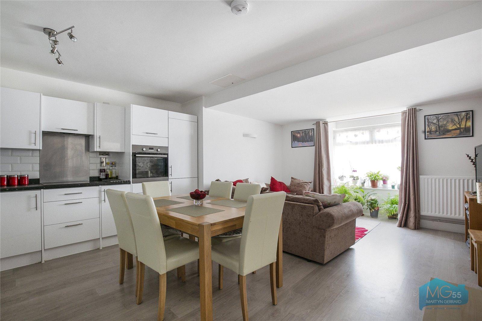 1 bedroom Ground Floor Flat to rent - Martyn Gerrard