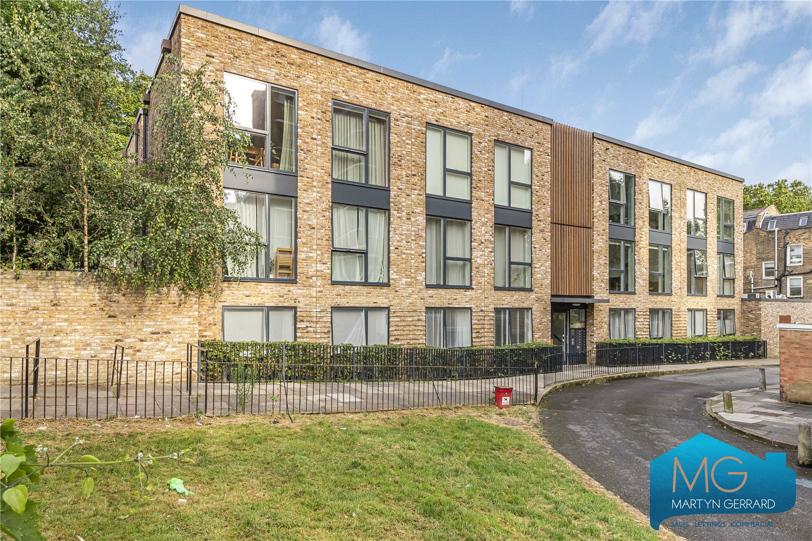 1 bedroom Apartment for sale - Martyn Gerrard