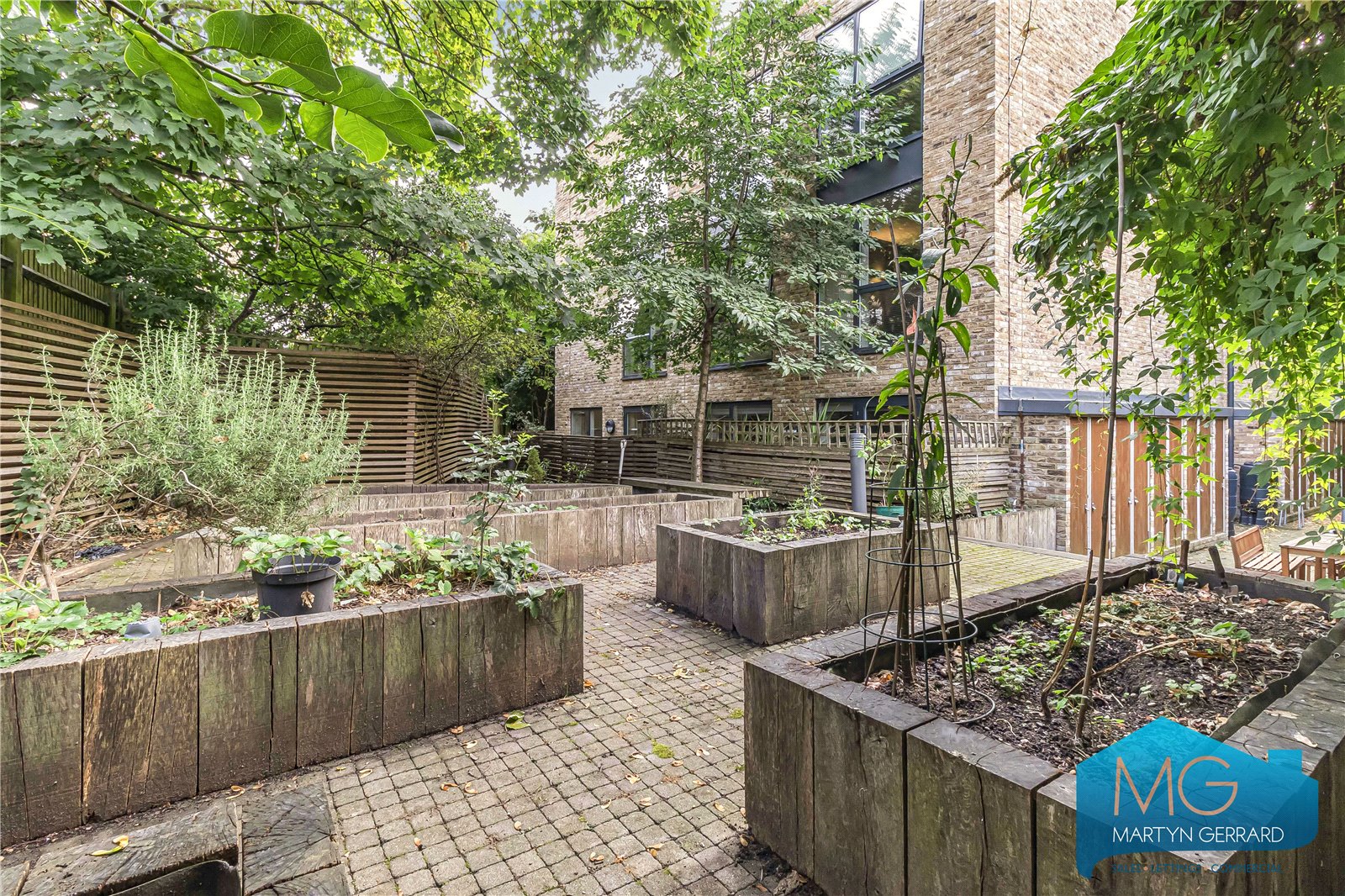 1 bedroom Apartment for sale - Martyn Gerrard