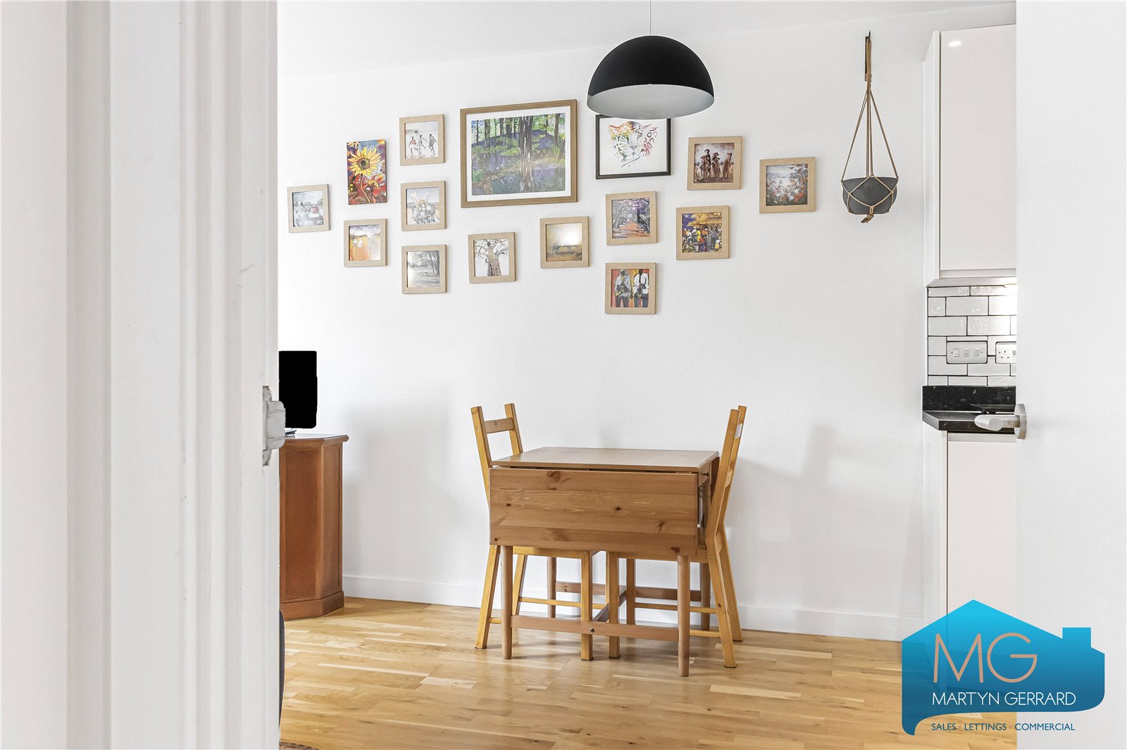 1 bedroom Apartment for sale - Martyn Gerrard