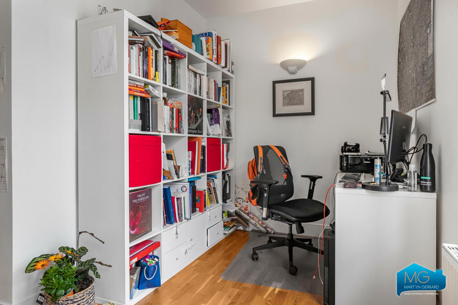 4 bedroom Terraced House to rent - Martyn Gerrard