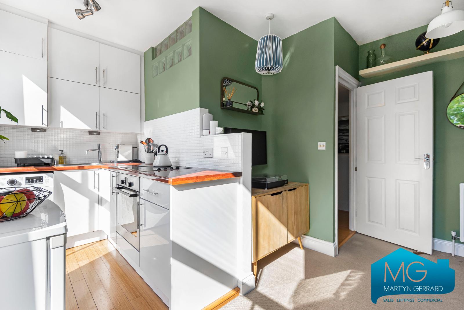 1 bedroom Apartment to rent - Martyn Gerrard