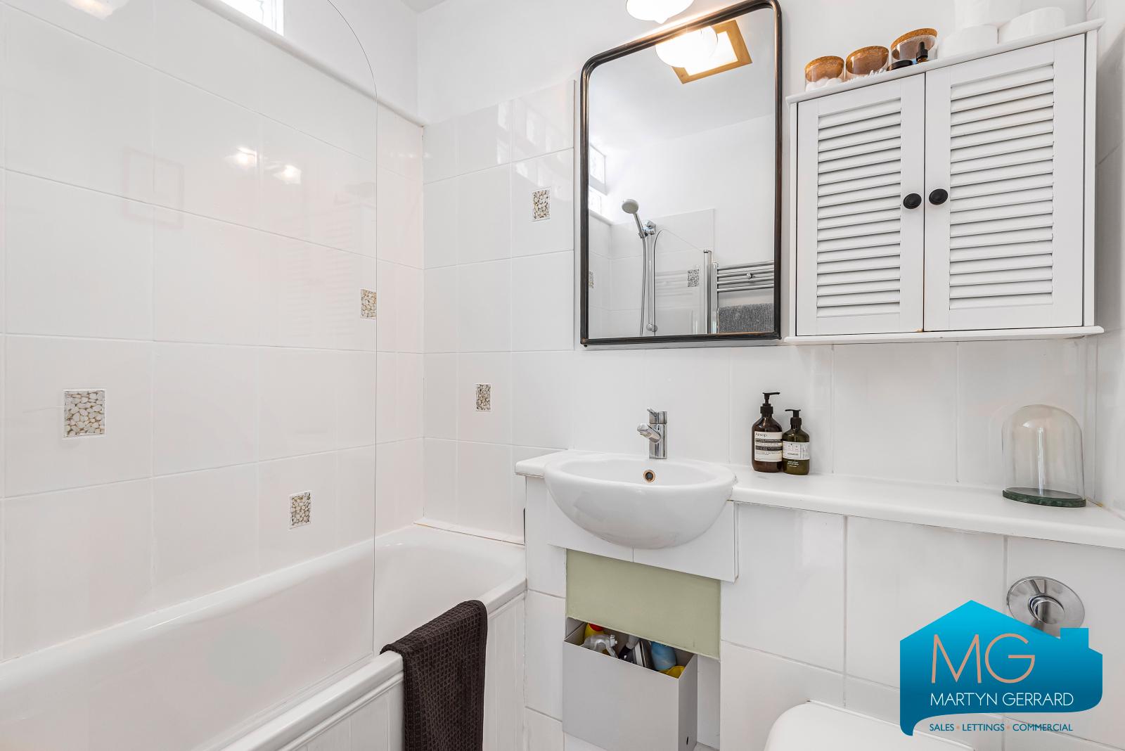 1 bedroom Apartment to rent - Martyn Gerrard