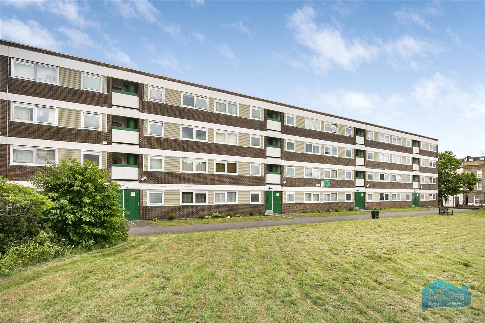 1 bedroom Apartment to rent - Martyn Gerrard