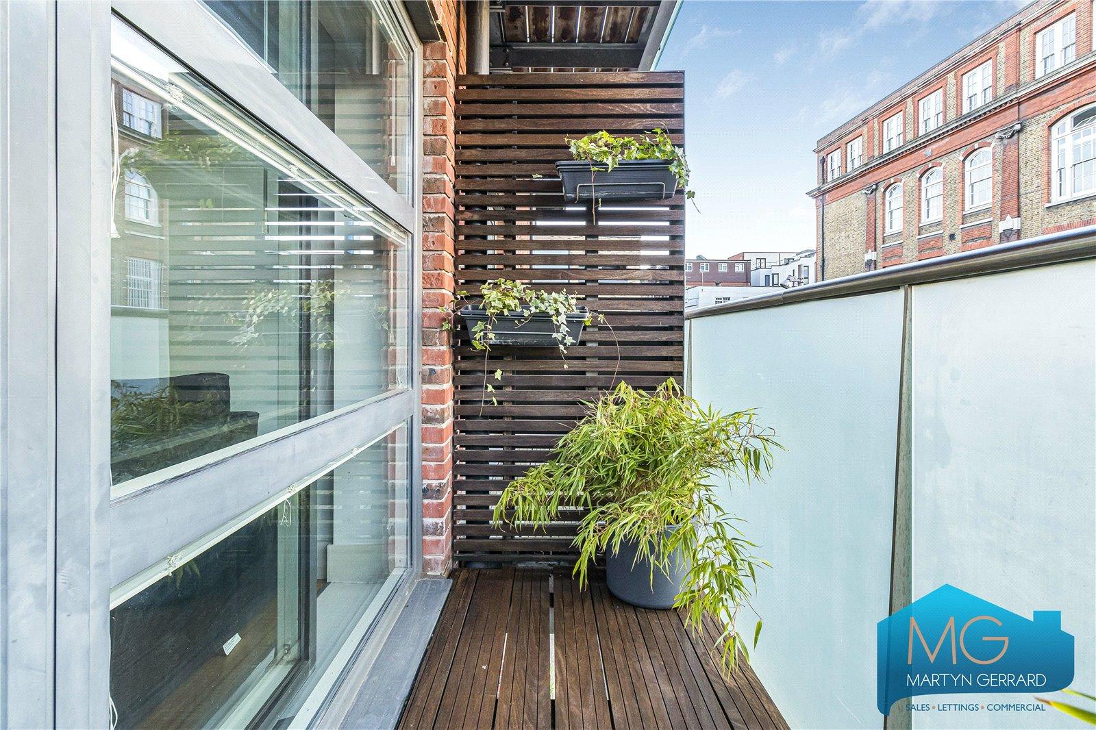 1 bedroom Apartment for sale - Martyn Gerrard