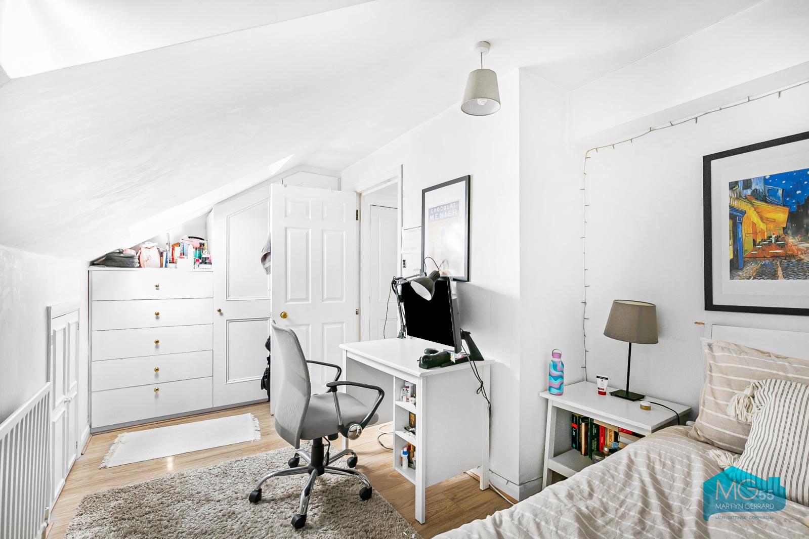 3 bedroom Apartment to rent - Martyn Gerrard