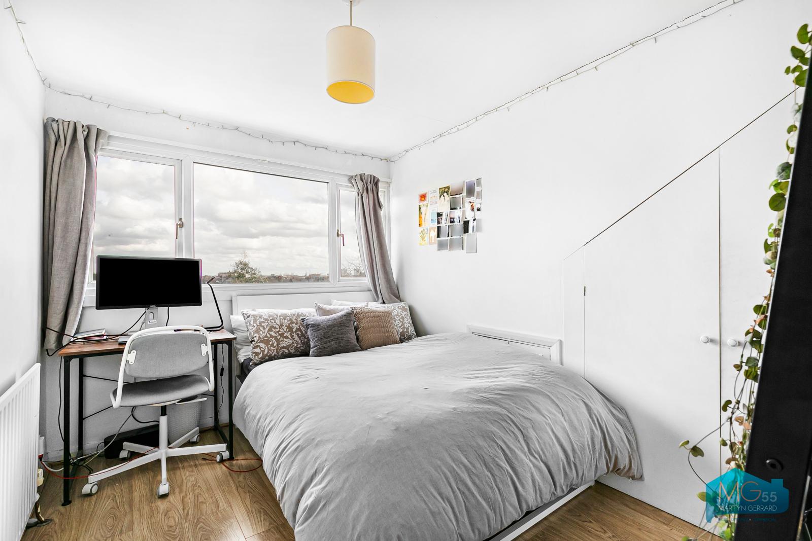 3 bedroom Apartment to rent - Martyn Gerrard