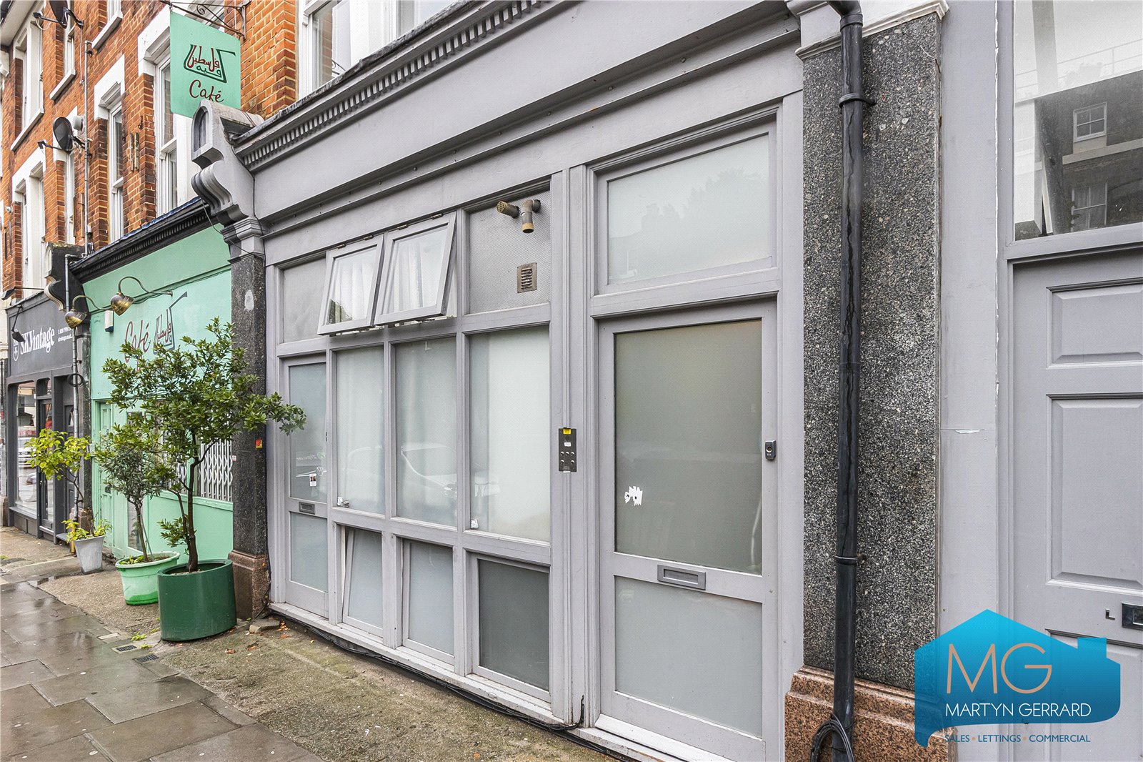 2 bedroom Apartment for sale - Martyn Gerrard