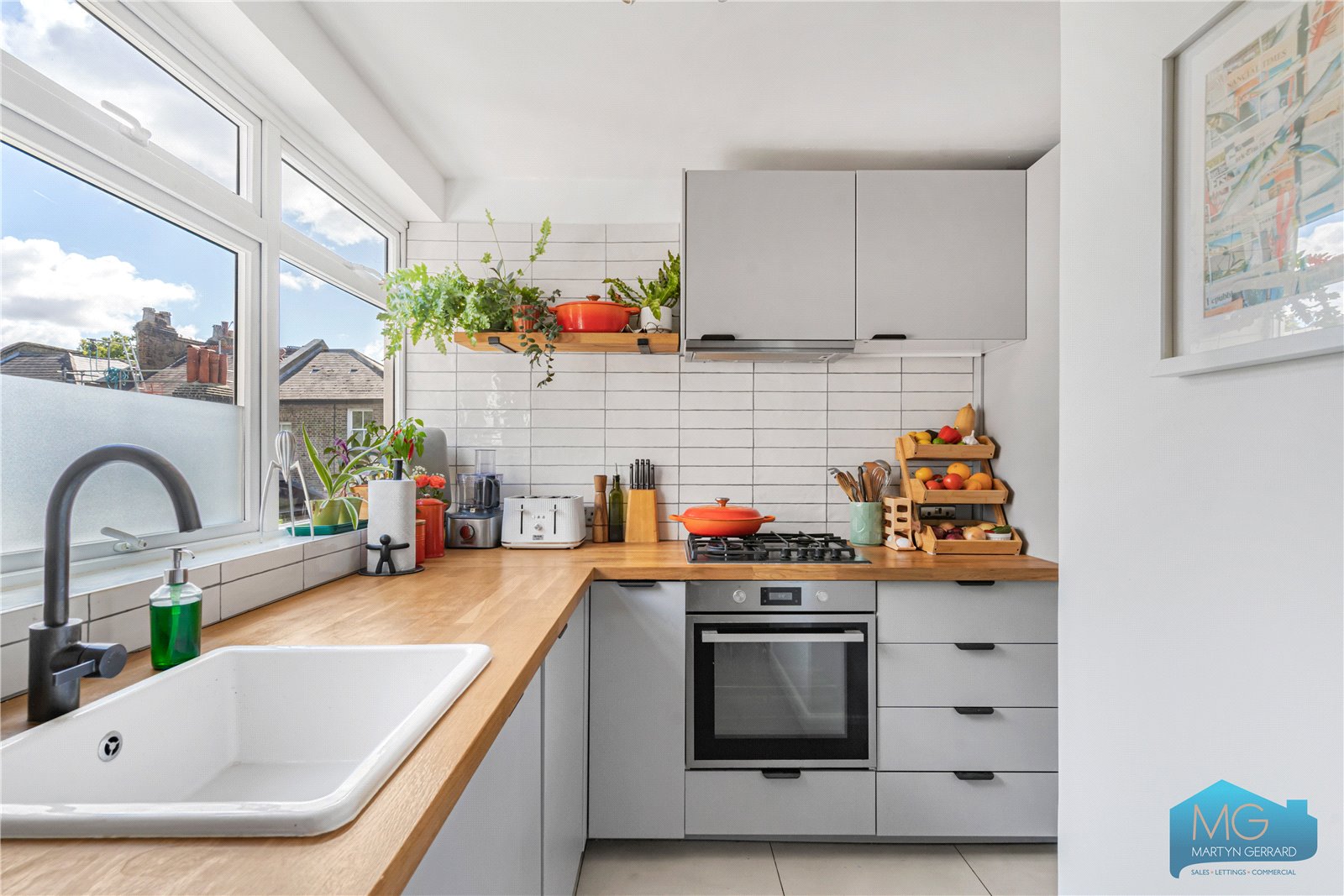 Highgate Road, Kentish Town, London, NW5+  - Martyn Gerrard