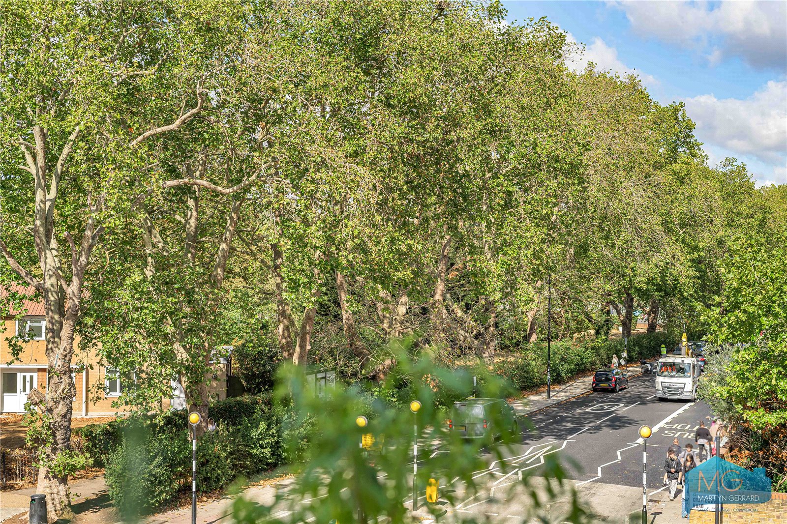 2 bedroom Apartment for sale - Martyn Gerrard