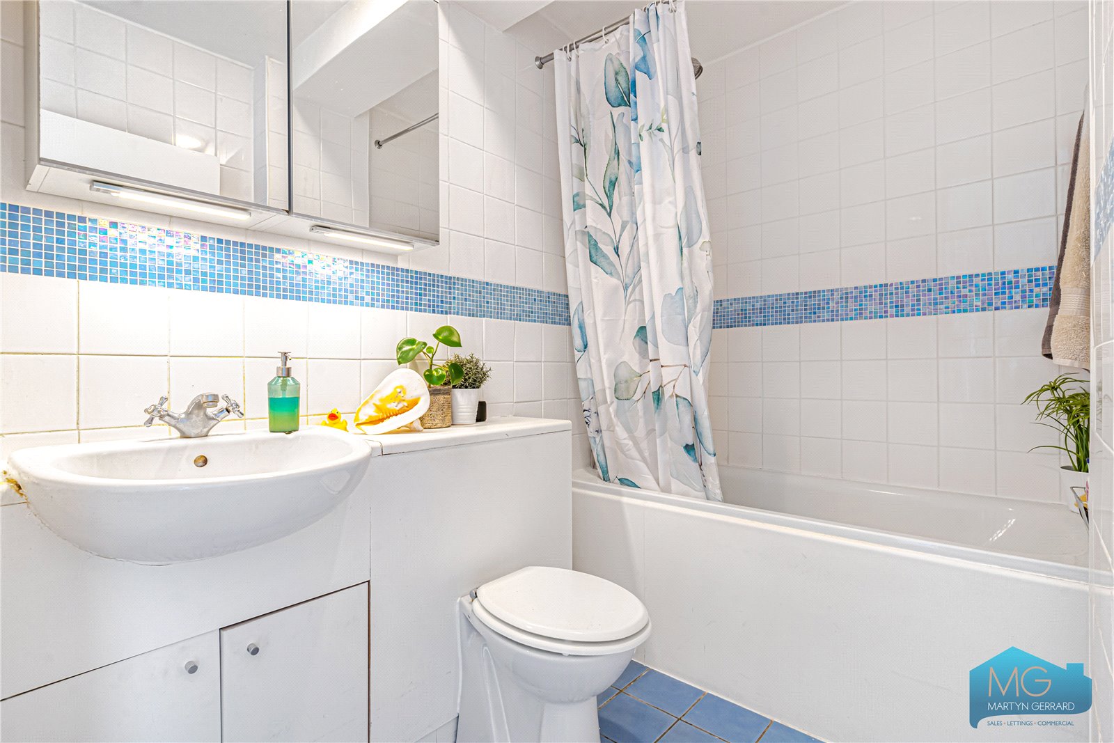 2 bedroom Apartment for sale - Martyn Gerrard