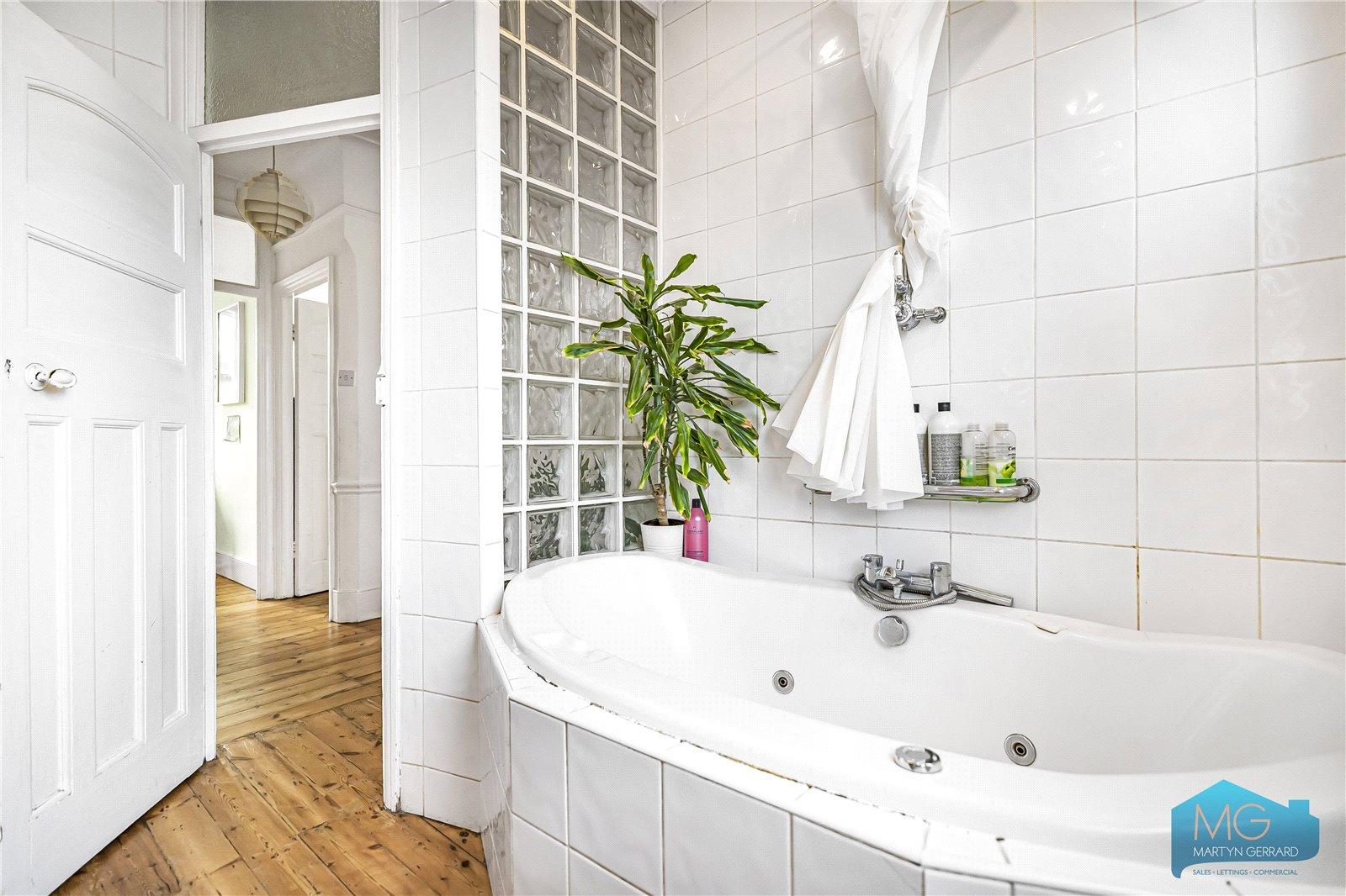 4 bedroom Terraced House for sale - Martyn Gerrard