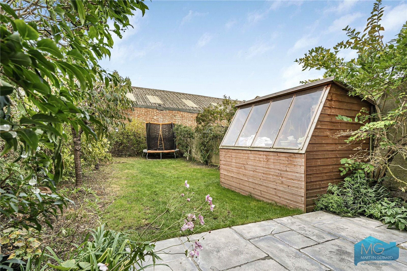 4 bedroom Terraced House for sale - Martyn Gerrard