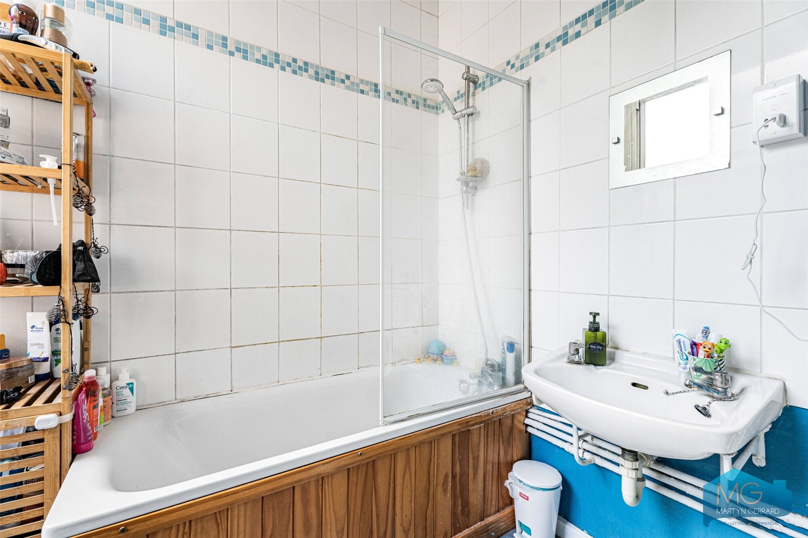2 bedroom Apartment for sale - Martyn Gerrard