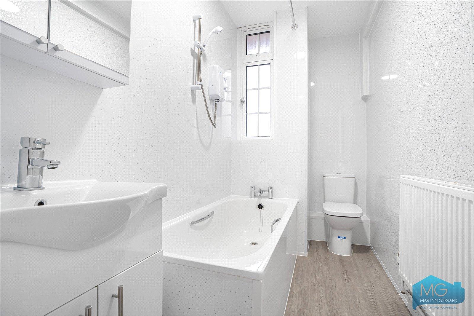 2 bedroom Apartment for sale - Martyn Gerrard