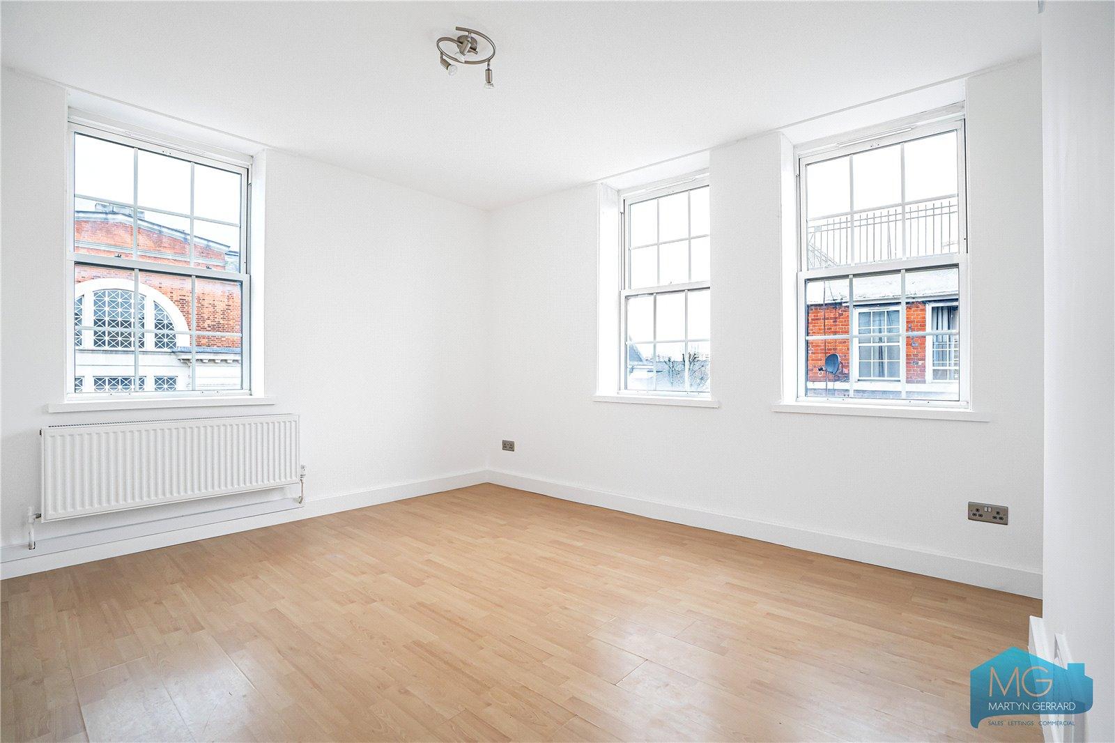 Prince of Wales Road, Kentish Town, London, NW5+ - Martyn Gerrard