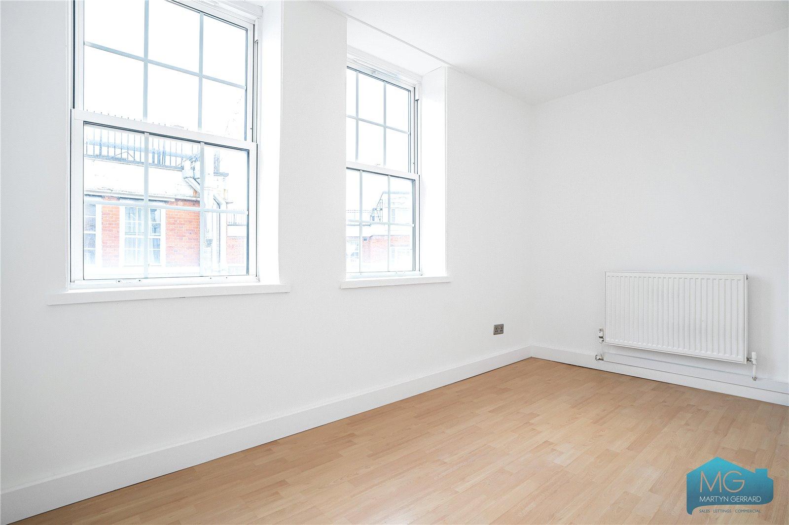 2 bedroom Apartment for sale - Martyn Gerrard