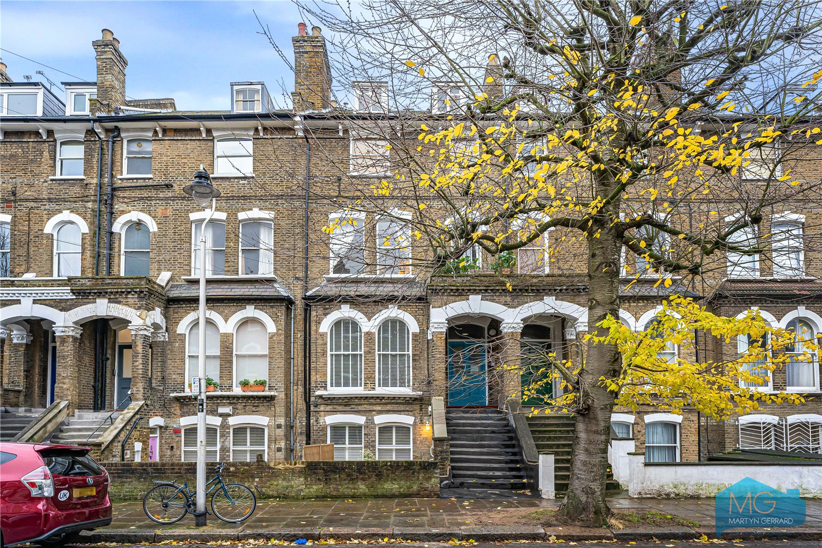 2 bedroom Apartment for sale - Martyn Gerrard