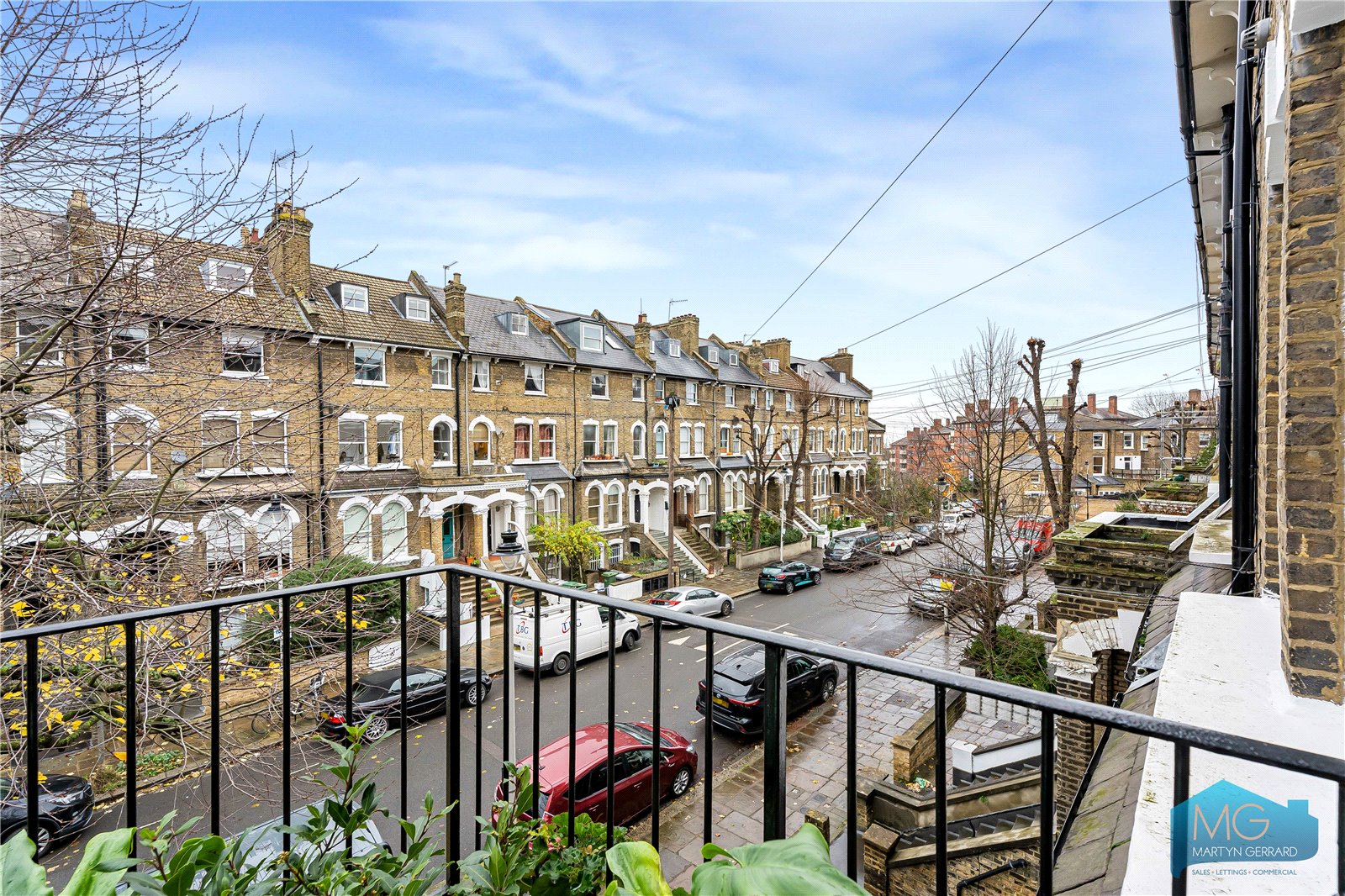 2 bedroom Apartment for sale - Martyn Gerrard