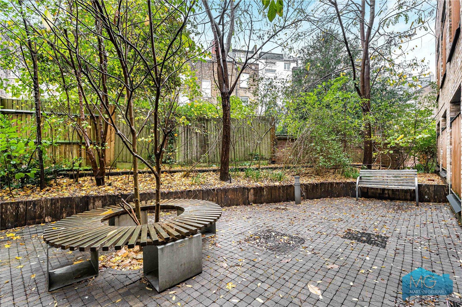 1 bedroom Apartment for sale - Martyn Gerrard
