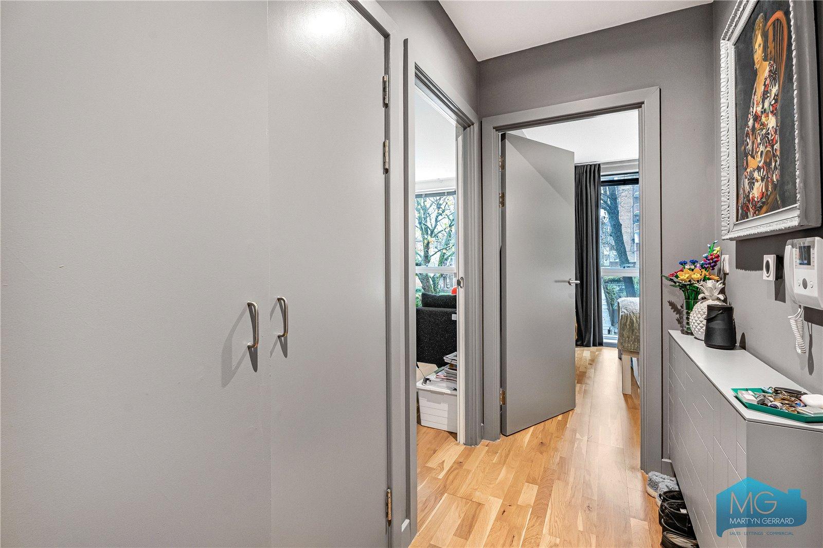 1 bedroom Apartment for sale - Martyn Gerrard