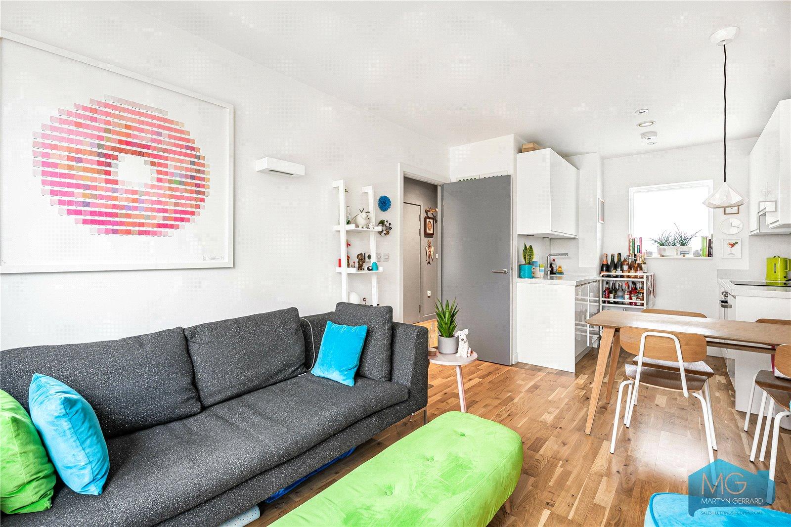 1 bedroom Apartment for sale - Martyn Gerrard