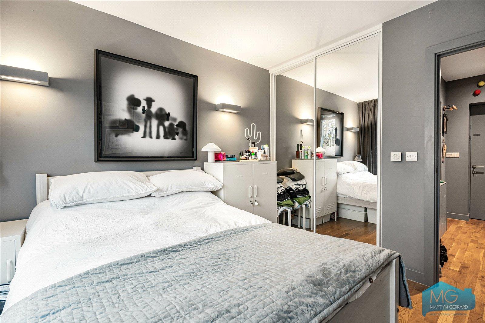 1 bedroom Apartment for sale - Martyn Gerrard