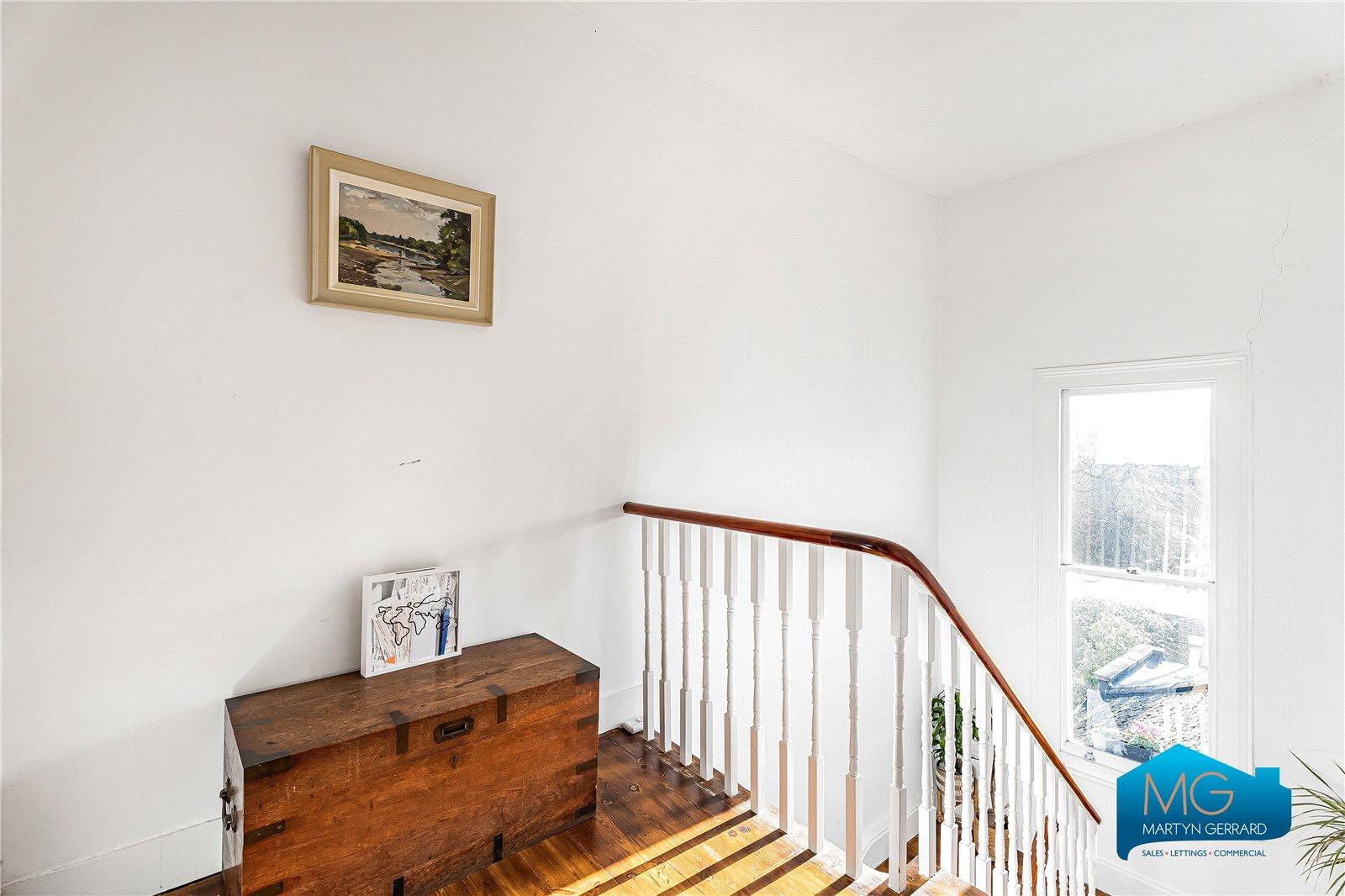 3 bedroom Apartment to rent - Martyn Gerrard